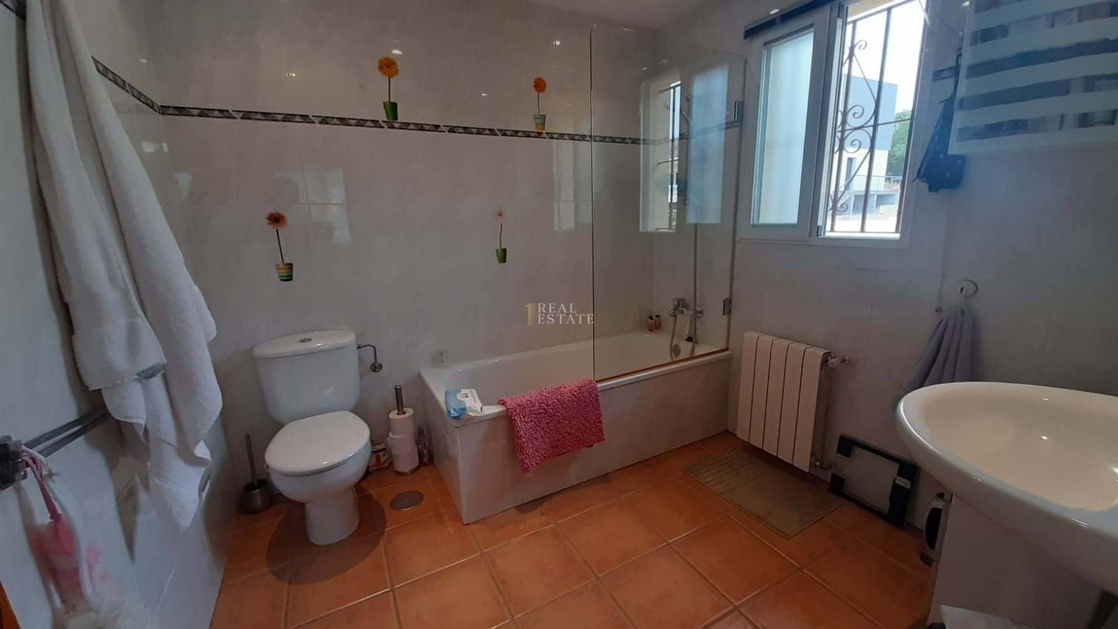 Chalet de 4 habitaciones en La Nucia en venta con piscina garaje - 470.000 € (Ref: 8555479)