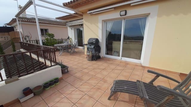 Chalet de 4 habitaciones en La Nucia en venta con piscina garaje - 470.000 € (Ref: 8555479)