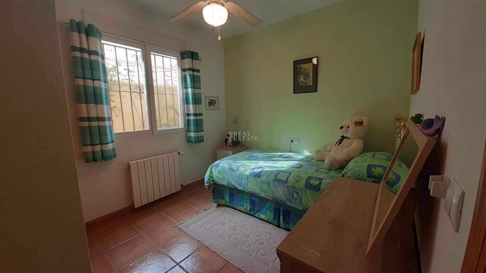 Chalet de 4 habitaciones en La Nucia en venta con piscina garaje - 470.000 € (Ref: 8555479)