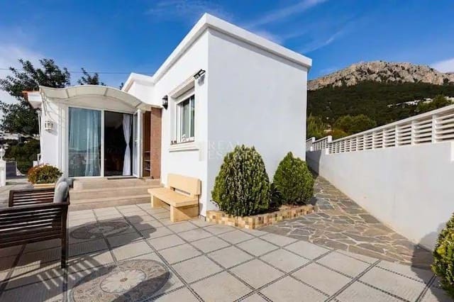 Chalet de 7 habitaciones en Calpe / Calp en venta con piscina garaje - 840.000 € (Ref: 8555490)