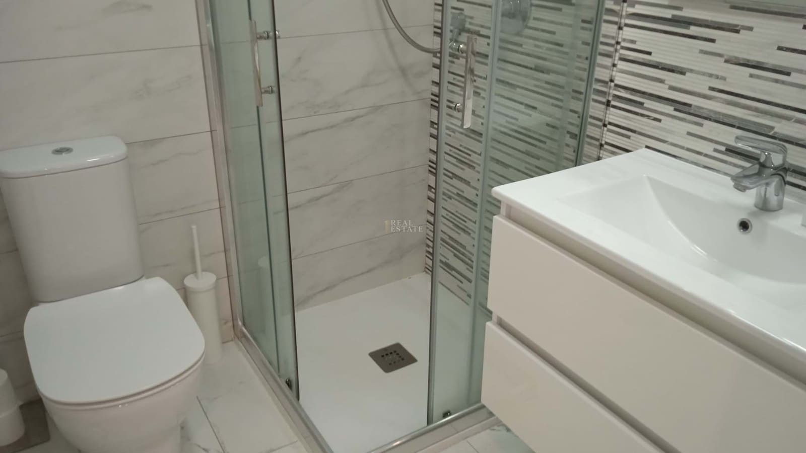 Apartamento de 3 habitaciones en Finestrat en venta con piscina garaje - 389.000 € (Ref: 8555495)