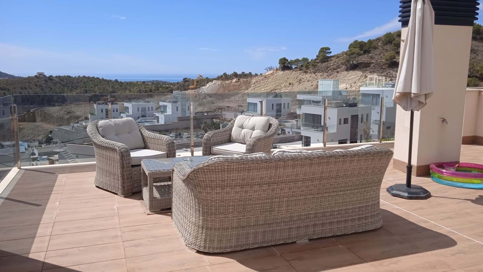 Apartamento de 3 habitaciones en Finestrat en venta con piscina garaje - 389.000 € (Ref: 8555495)