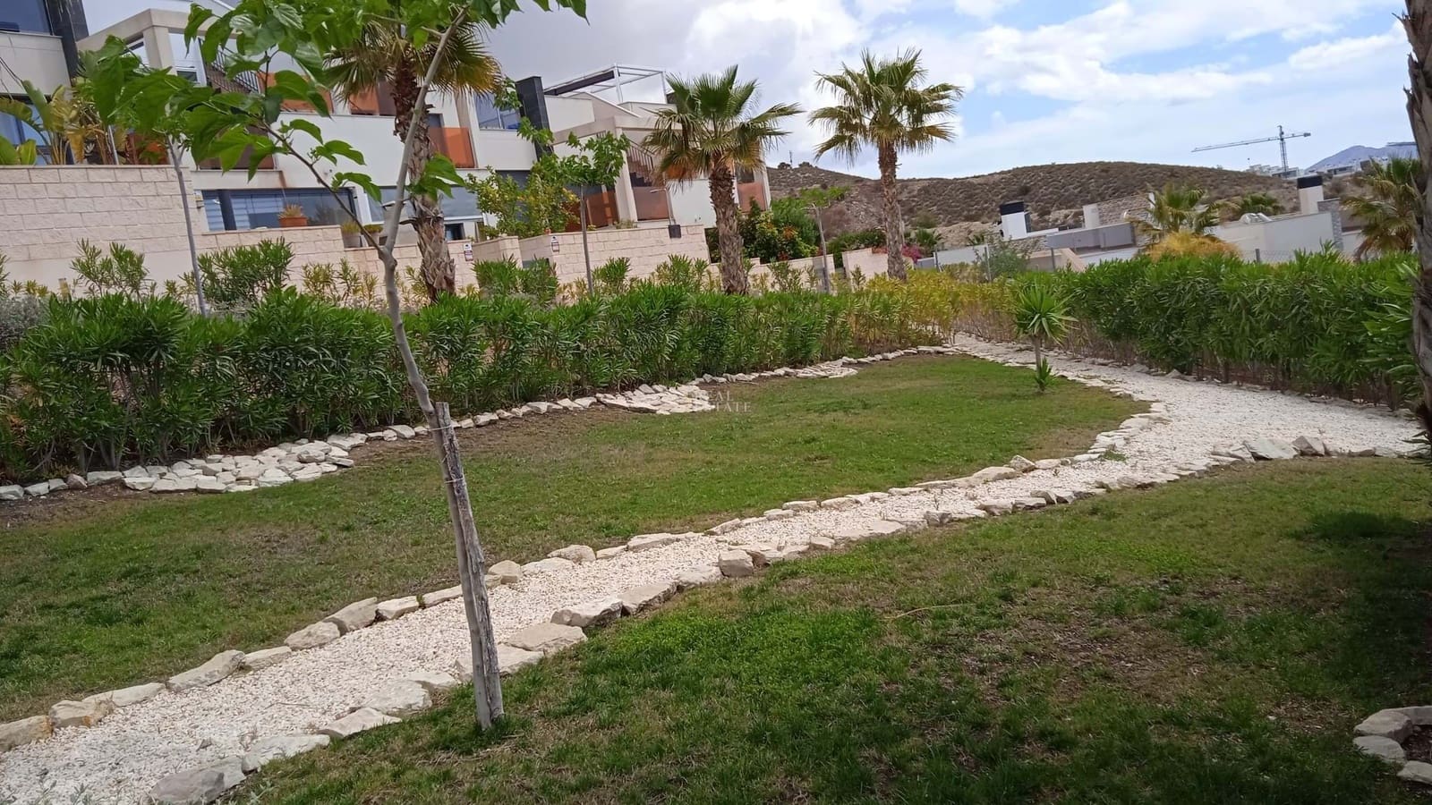 Apartamento de 3 habitaciones en Finestrat en venta con piscina garaje - 389.000 € (Ref: 8555495)