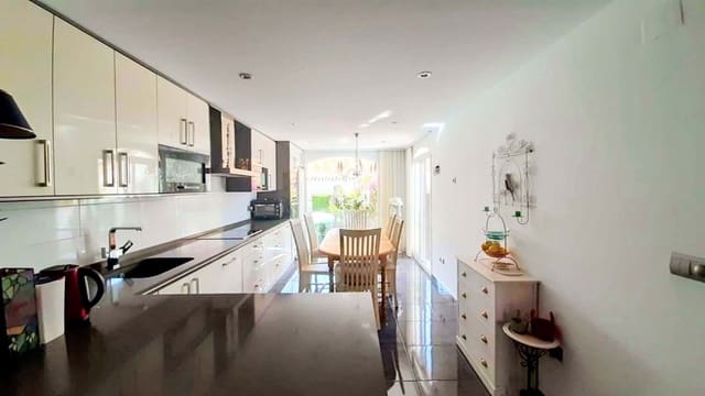 3 sovrum Bungalow till salu i Alfaz del Pi / L'Alfàs del Pi med pool garage - 375 000 € (Ref: 8555514)