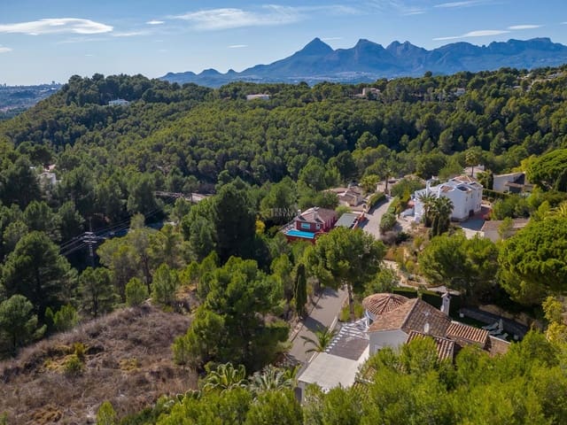 Chalet de 4 habitaciones en Altea en venta con piscina garaje - 1.100.000 € (Ref: 8555517)