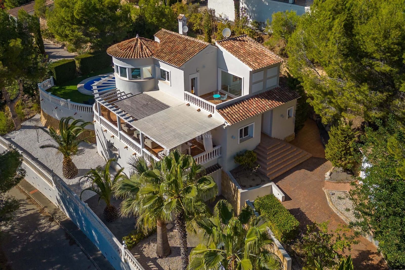 Chalet de 4 habitaciones en Altea en venta con piscina garaje - 1.100.000 € (Ref: 8555517)