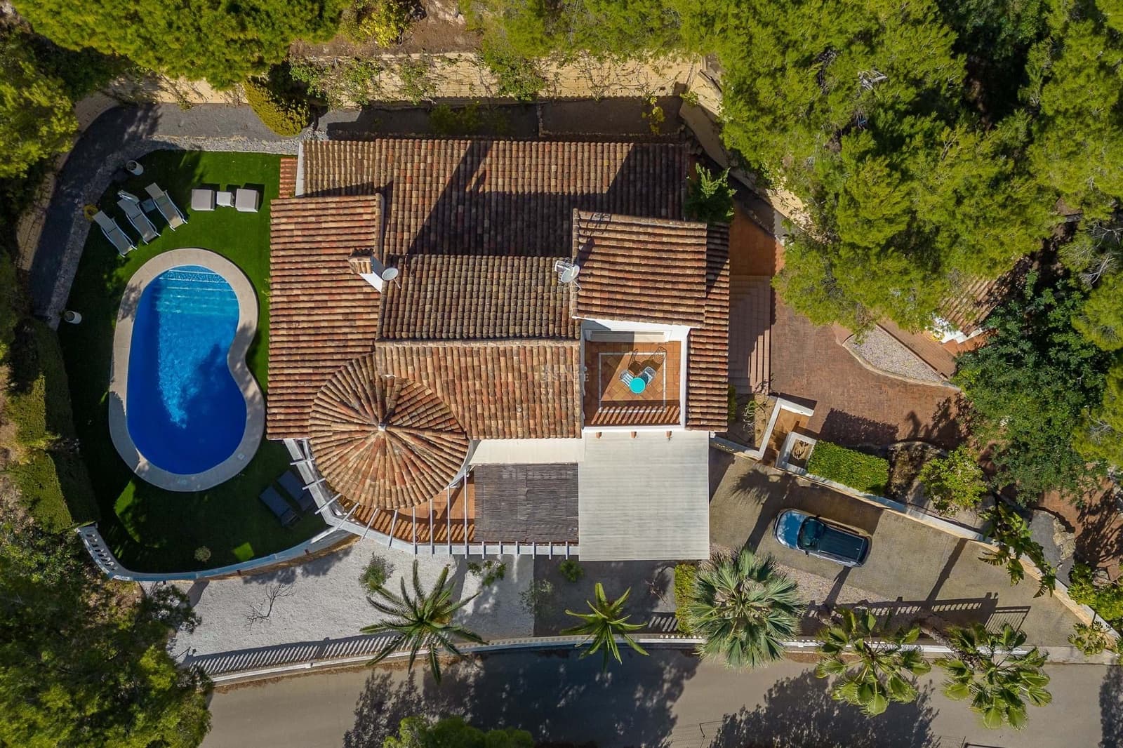 Chalet de 4 habitaciones en Altea en venta con piscina garaje - 1.100.000 € (Ref: 8555517)