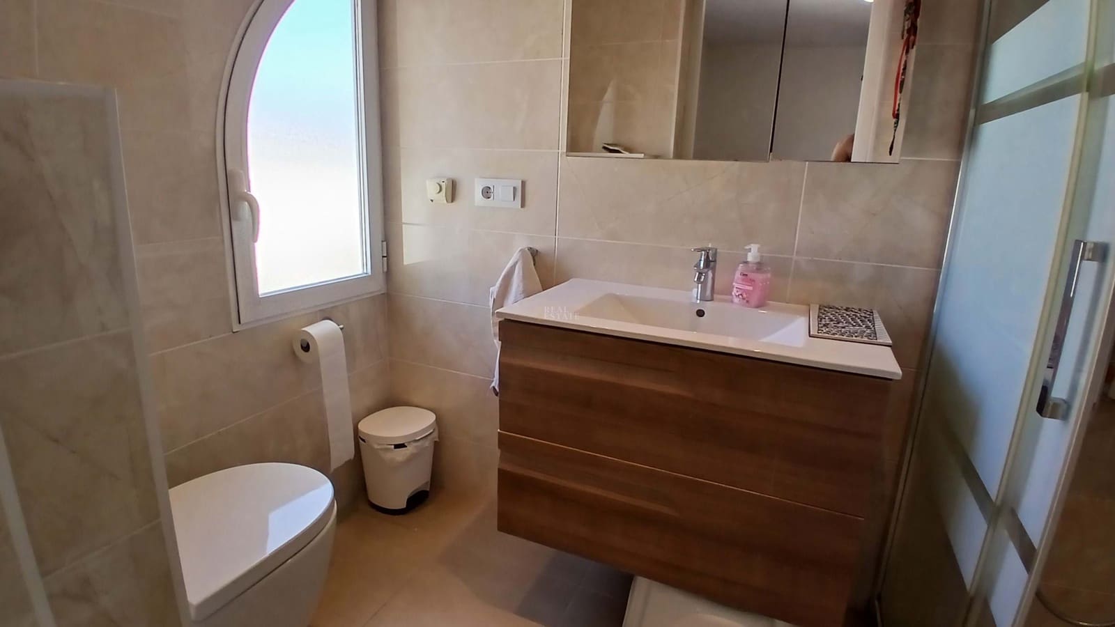 9 bedroom Villa for sale in Alfaz del Pi / L'Alfas del Pi with pool garage - € 799,950 (Ref: 8555552)