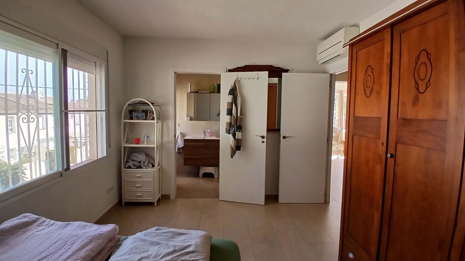 9 bedroom Villa for sale in Alfaz del Pi / L'Alfas del Pi with pool garage - € 799,950 (Ref: 8555552)