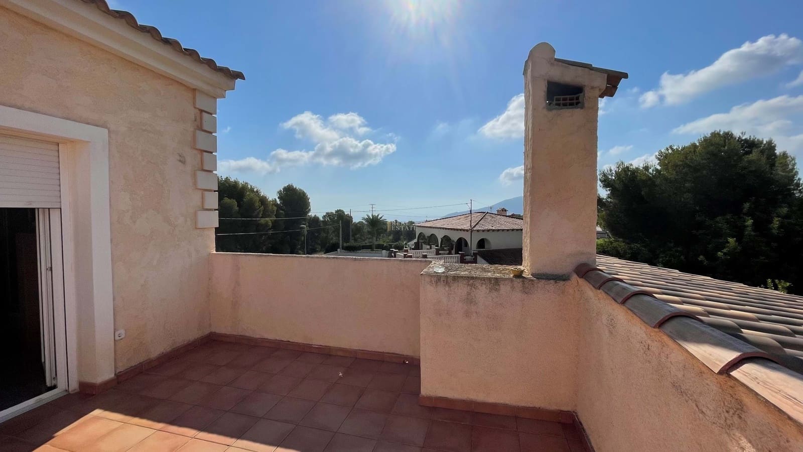 Chalet de 4 habitaciones en La Nucia en venta con piscina garaje - 450.000 € (Ref: 8568692)