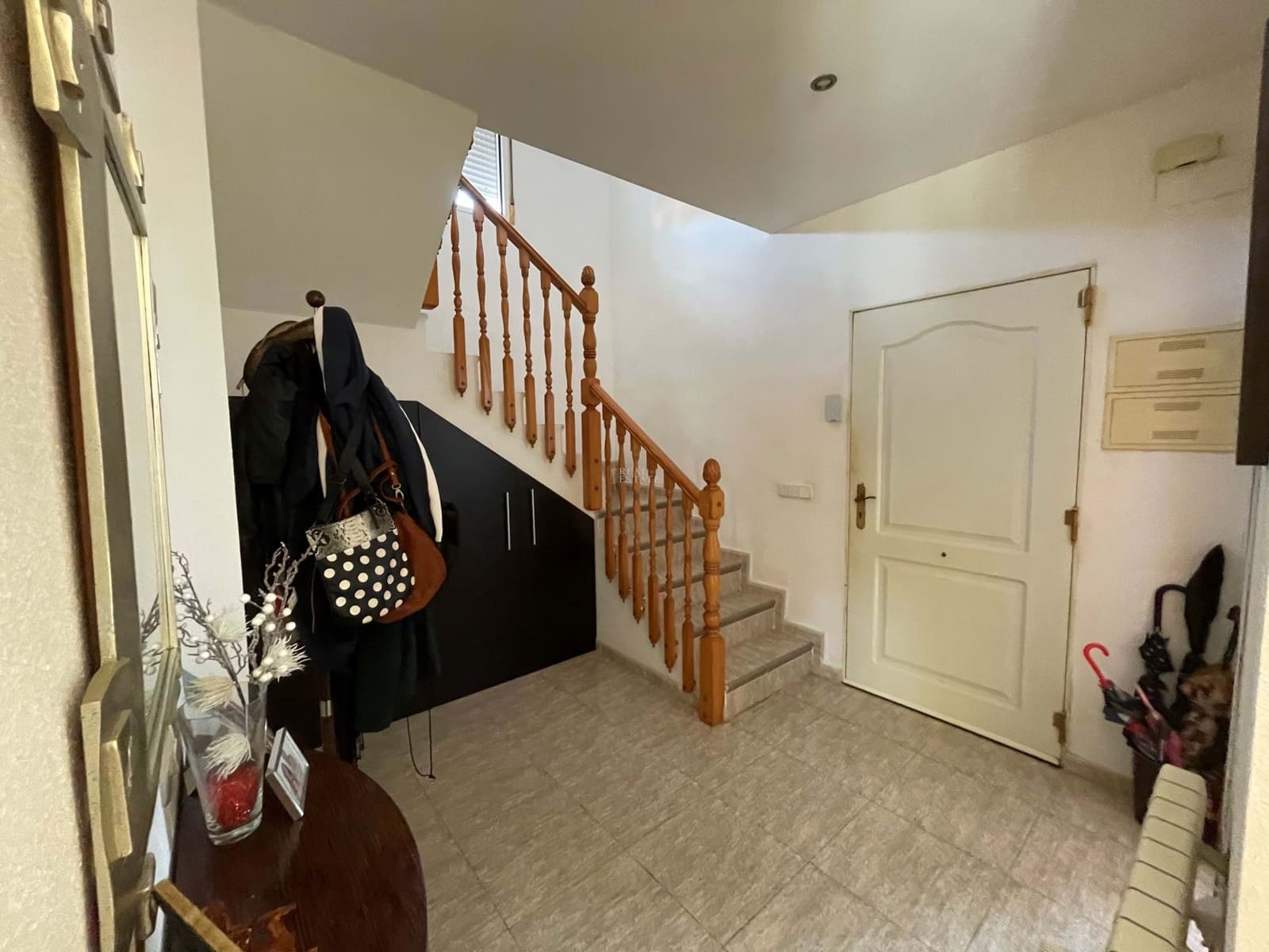 Chalet de 4 habitaciones en La Nucia en venta con piscina garaje - 450.000 € (Ref: 8568692)