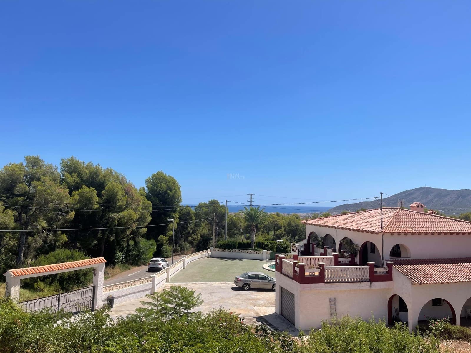 Chalet de 4 habitaciones en La Nucia en venta con piscina garaje - 450.000 € (Ref: 8568692)