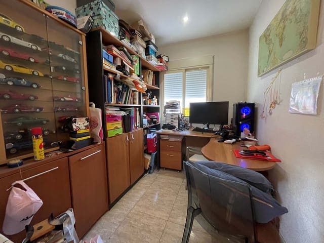 Chalet de 4 habitaciones en La Nucia en venta con piscina garaje - 450.000 € (Ref: 8568692)