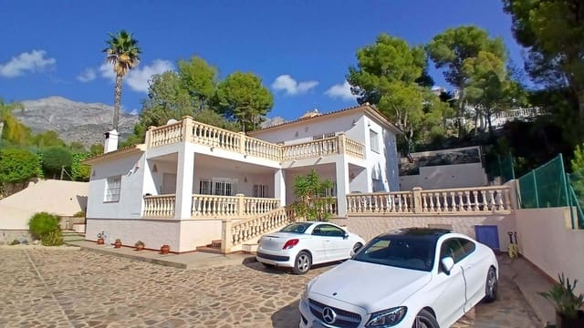 3 camera da letto Villa in vendita in Altea con piscina garage - 795.000 € (Rif: 8625419)