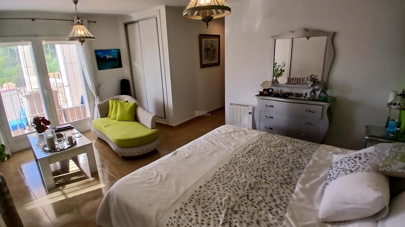 3 bedroom Villa for sale in Altea with pool garage - € 795,000 (Ref: 8625419)