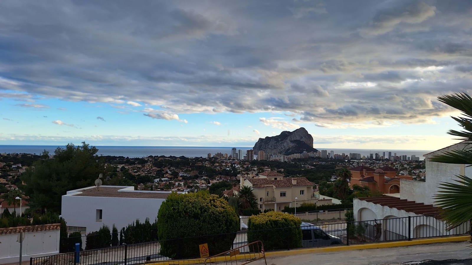 2 bedroom Apartment for sale in Calpe / Calp with pool - € 250,000 (Ref: 8688625)