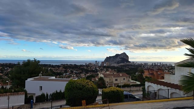 2 bedroom Apartment for sale in Calpe / Calp with pool - € 250,000 (Ref: 8688625)