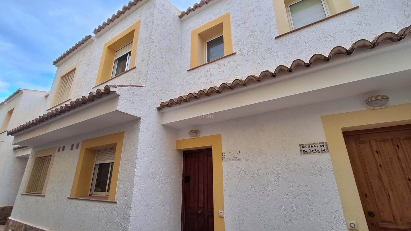 2 bedroom Apartment for sale in Calpe / Calp with pool - € 250,000 (Ref: 8688625)