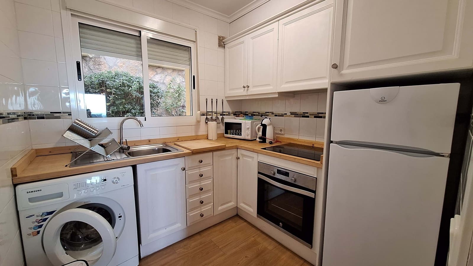 2 bedroom Apartment for sale in Calpe / Calp with pool - € 250,000 (Ref: 8688625)