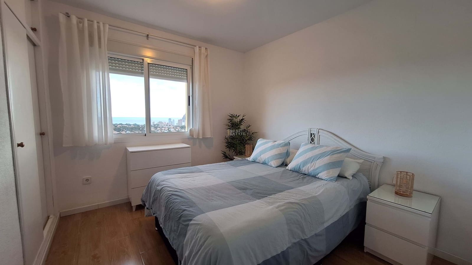 2 bedroom Apartment for sale in Calpe / Calp with pool - € 250,000 (Ref: 8688625)