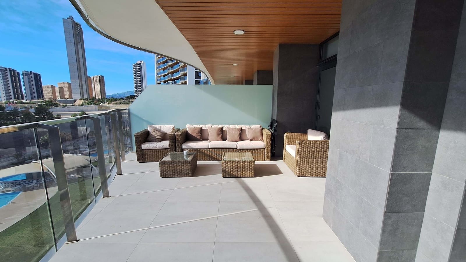 3 chambre Appartement à vendre à Benidorm avec piscine garage - 700 000 € (Ref: 8708284)