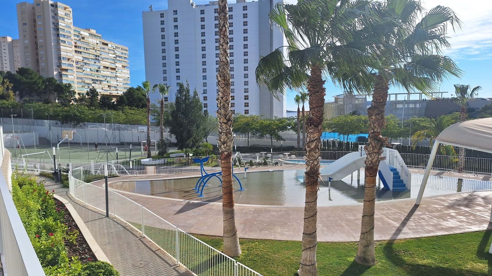 3 chambre Appartement à vendre à Benidorm avec piscine garage - 700 000 € (Ref: 8708284)