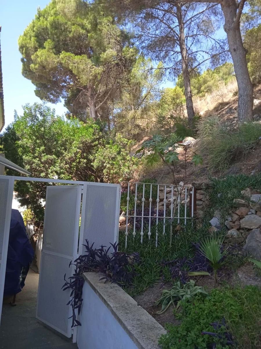 4 soveværelse Villa til salg i Callosa d'En Sarria med swimmingpool - € 470.000 (Ref: 8744685)