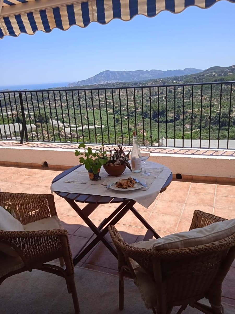 4 soveværelse Villa til salg i Callosa d'En Sarria med swimmingpool - € 470.000 (Ref: 8744685)