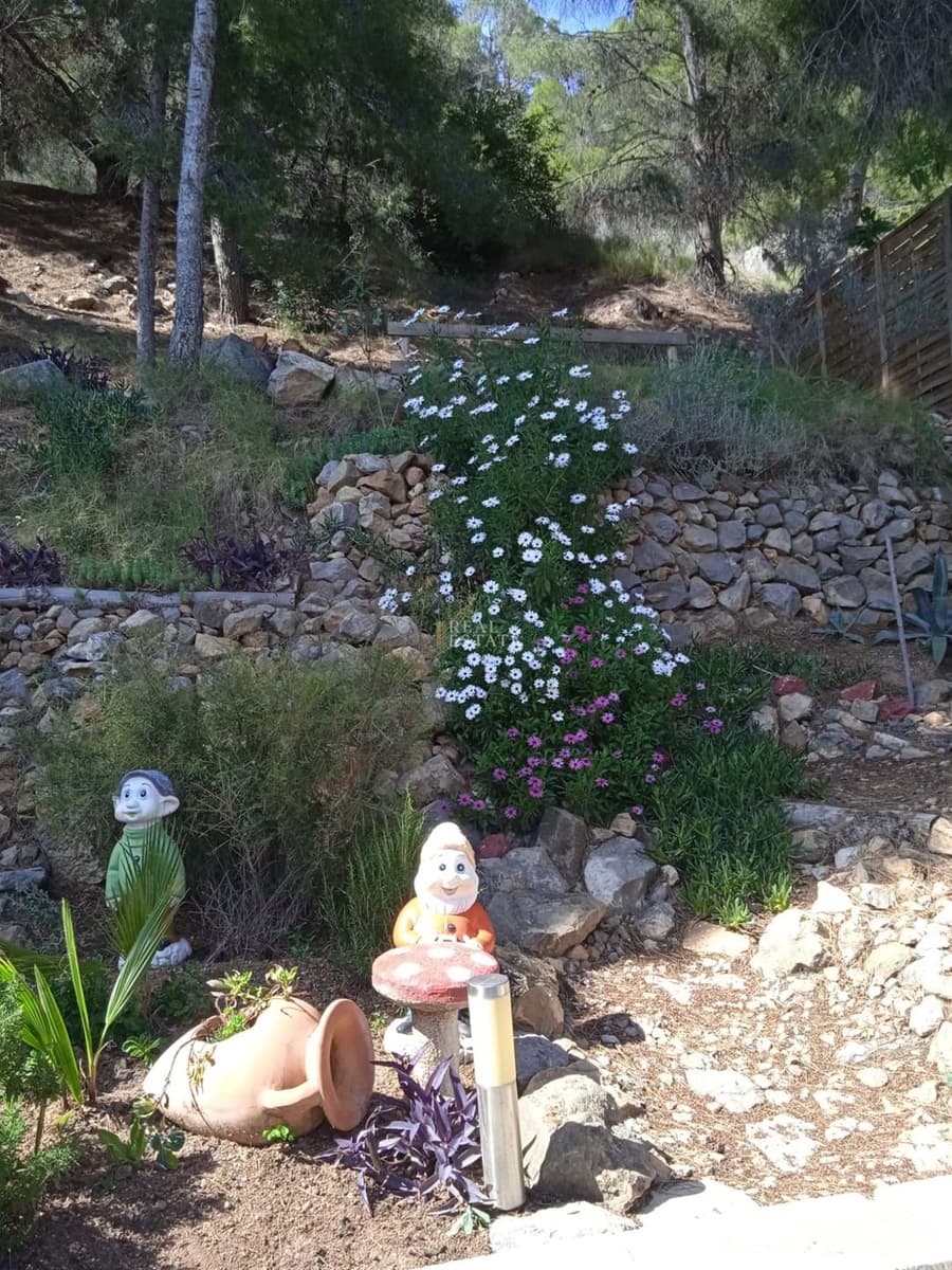 4 soveværelse Villa til salg i Callosa d'En Sarria med swimmingpool - € 470.000 (Ref: 8744685)