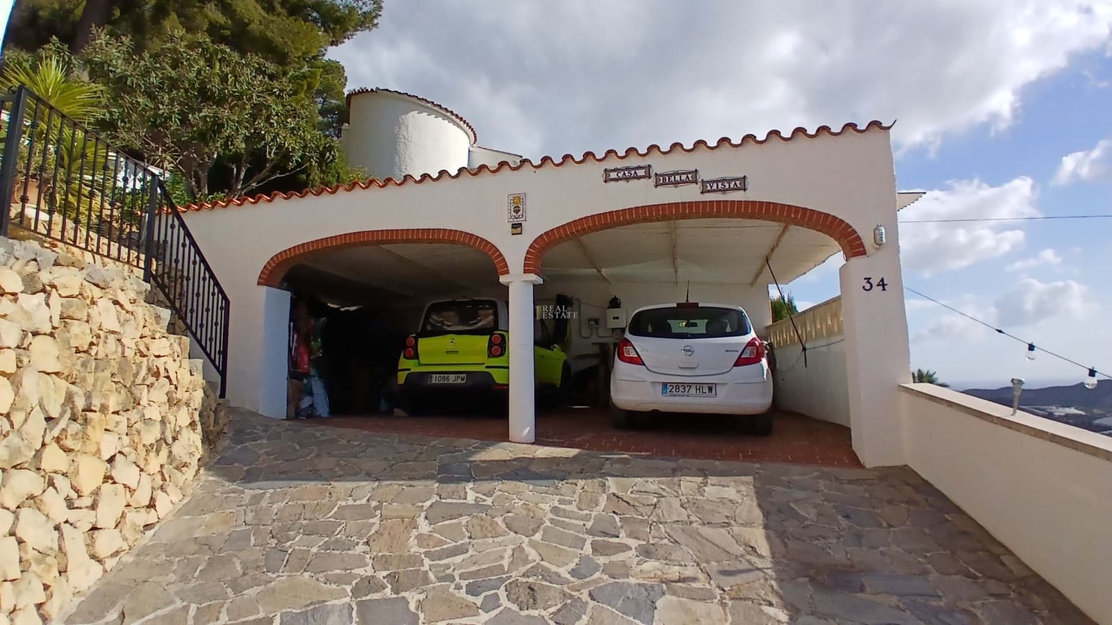 4 soveværelse Villa til salg i Callosa d'En Sarria med swimmingpool - € 470.000 (Ref: 8744685)