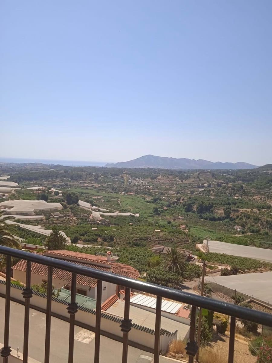 4 soveværelse Villa til salg i Callosa d'En Sarria med swimmingpool - € 470.000 (Ref: 8744685)