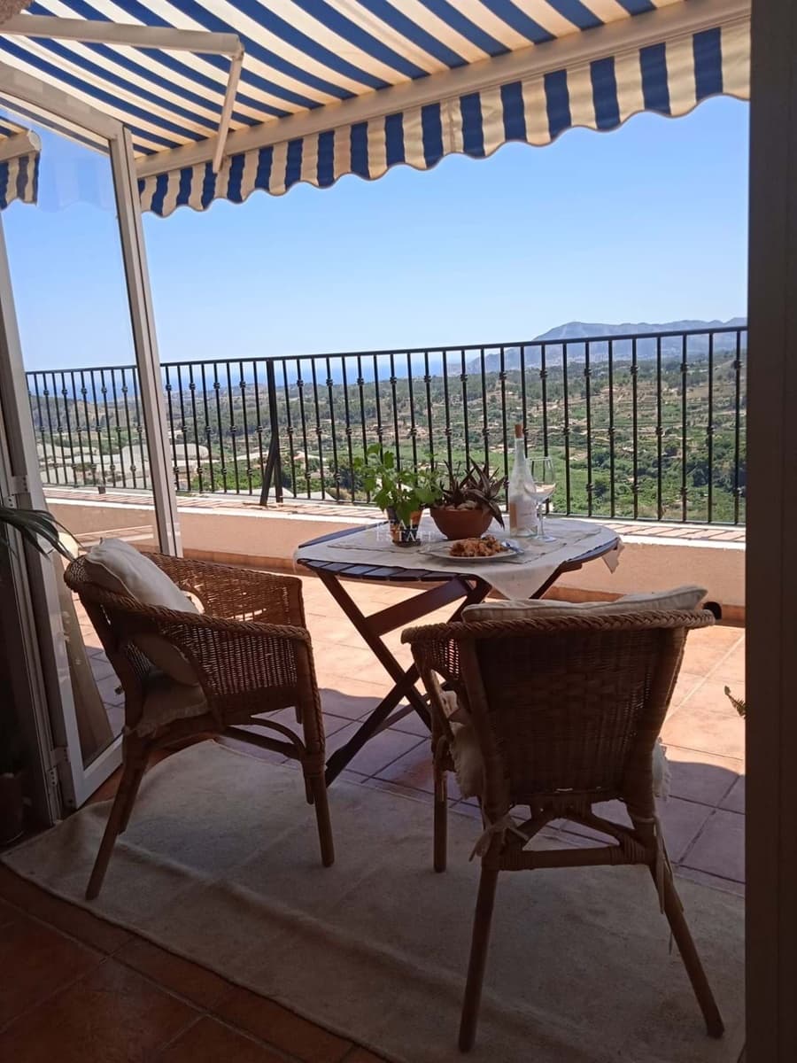 4 soveværelse Villa til salg i Callosa d'En Sarria med swimmingpool - € 470.000 (Ref: 8744685)