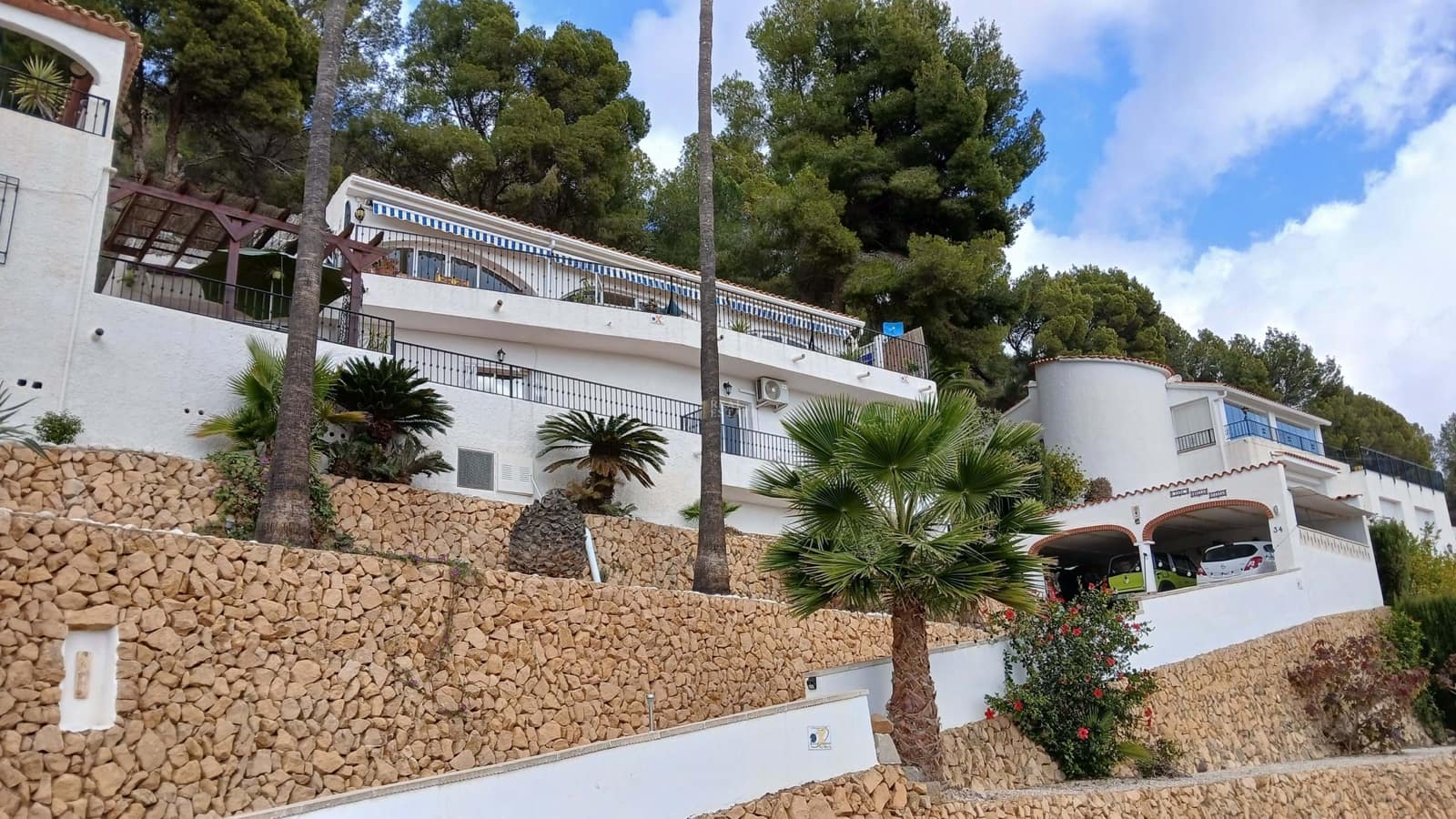 4 soveværelse Villa til salg i Callosa d'En Sarria med swimmingpool - € 470.000 (Ref: 8744685)