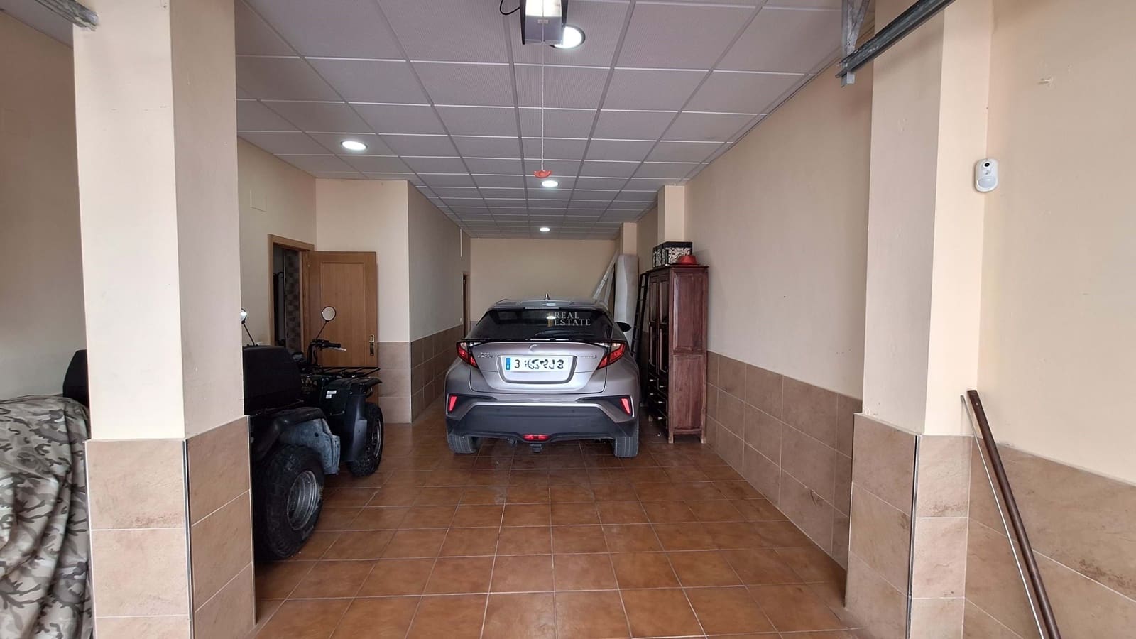 4 bedroom Townhouse for sale in La Nucia with garage - € 307,000 (Ref: 8744773)