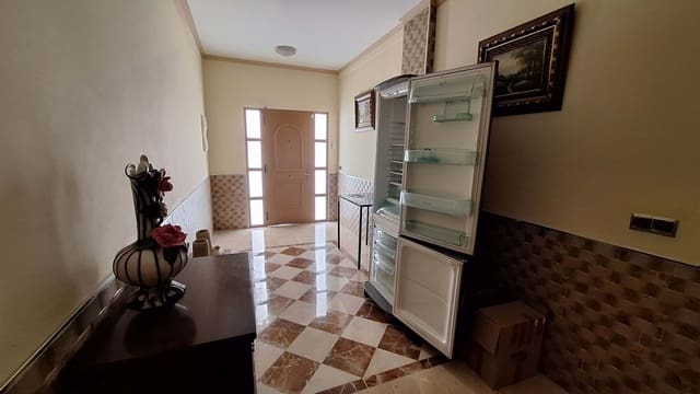 Casa de 4 habitaciones en La Nucia en venta con garaje - 307.000 € (Ref: 8744773)