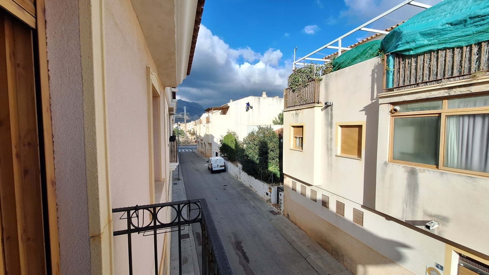4 bedroom Townhouse for sale in La Nucia with garage - € 307,000 (Ref: 8744773)