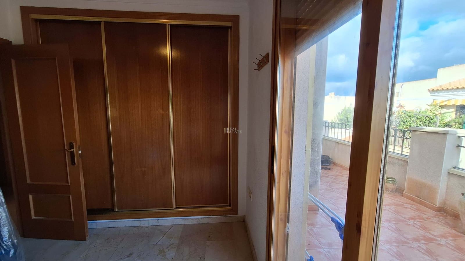 4 bedroom Townhouse for sale in La Nucia with garage - € 307,000 (Ref: 8744773)