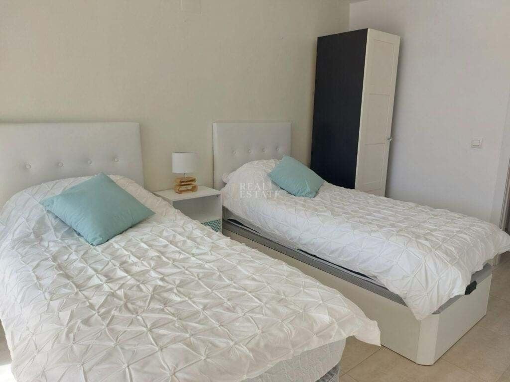 Chalet de 6 habitaciones en Alfaz del Pi / L'Alfàs del Pi en venta con piscina - 725.000 € (Ref: 8764524)