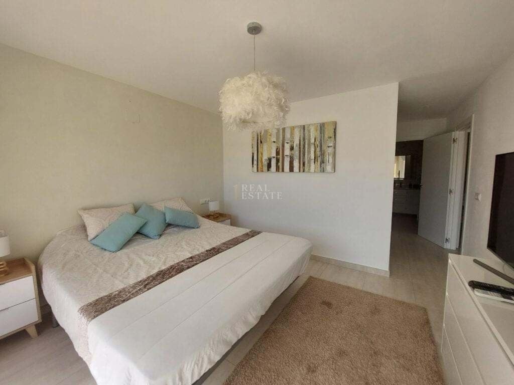 Chalet de 6 habitaciones en Alfaz del Pi / L'Alfàs del Pi en venta con piscina - 725.000 € (Ref: 8764524)