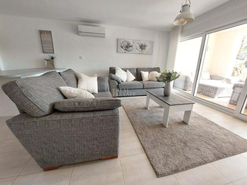 Chalet de 6 habitaciones en Alfaz del Pi / L'Alfàs del Pi en venta con piscina - 725.000 € (Ref: 8764524)