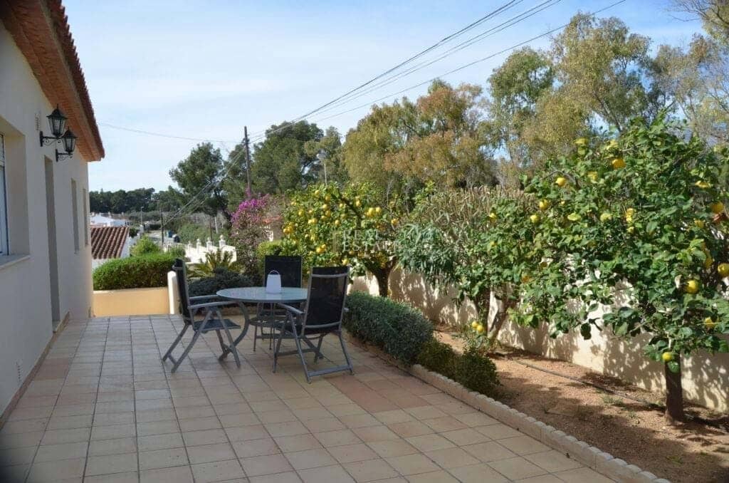 Chalet de 6 habitaciones en Alfaz del Pi / L'Alfàs del Pi en venta con piscina - 725.000 € (Ref: 8764524)