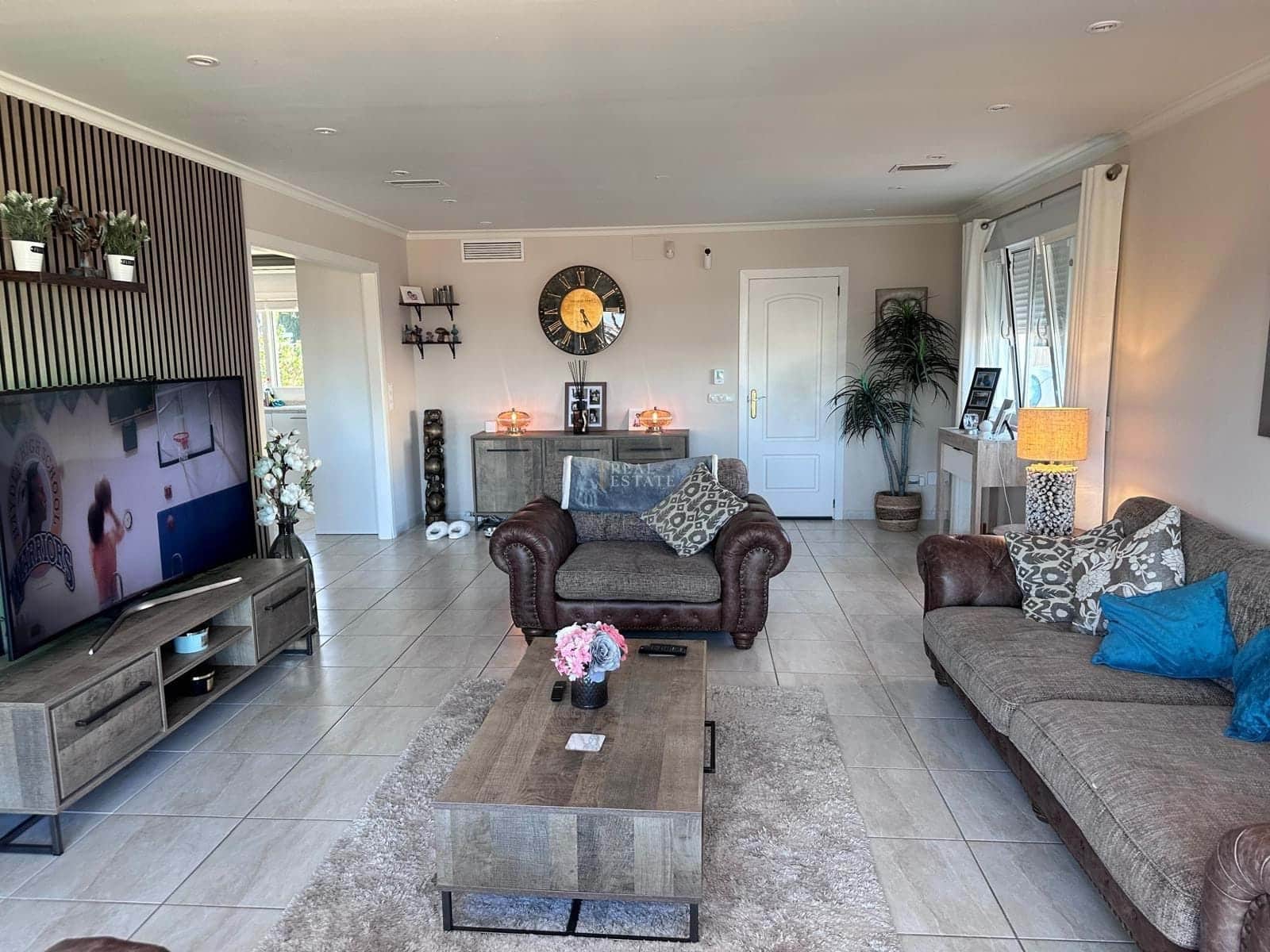 Chalet de 6 habitaciones en Alfaz del Pi / L'Alfàs del Pi en venta con piscina - 725.000 € (Ref: 8764524)