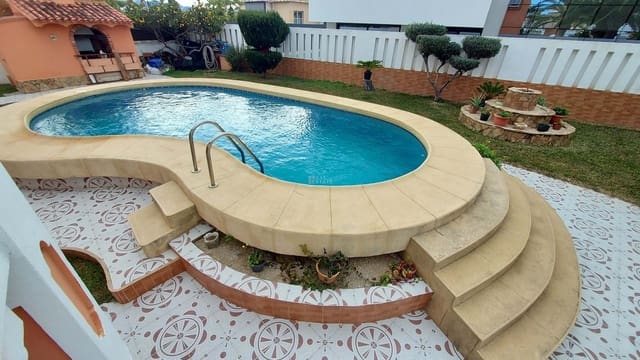 6 soveværelse Villa til salg i Oliva med swimmingpool garage - € 550.000 (Ref: 8769406)