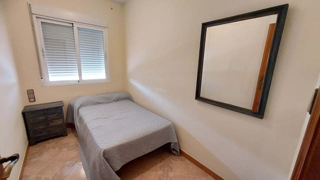 6 soveværelse Villa til salg i Oliva med swimmingpool garage - € 550.000 (Ref: 8769406)