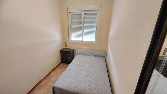 6 soveværelse Villa til salg i Oliva med swimmingpool garage - € 550.000 (Ref: 8769406)