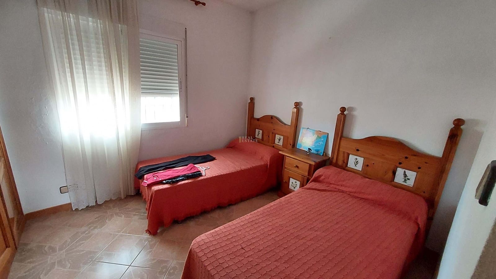 6 quarto Moradia para venda em Oliva com piscina garagem - 550 000 € (Ref: 8769406)