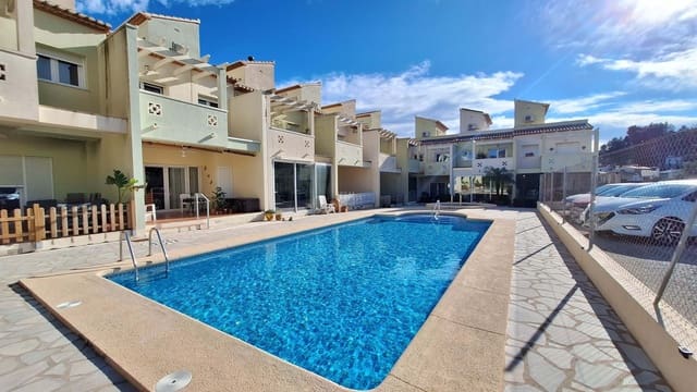 3 bedroom Townhouse for sale in Ráfol de Almunia with pool - € 245,000 (Ref: 8774642)