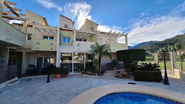 3 bedroom Townhouse for sale in Ráfol de Almunia with pool - € 245,000 (Ref: 8774642)