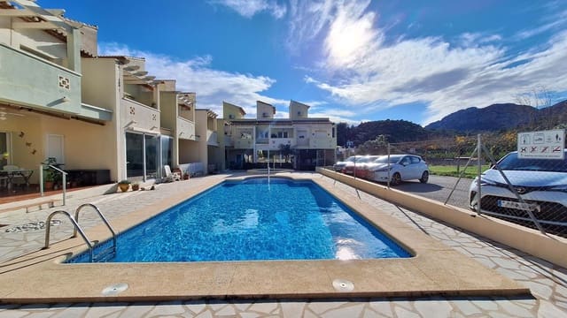 3 bedroom Townhouse for sale in Ráfol de Almunia with pool - € 245,000 (Ref: 8774642)