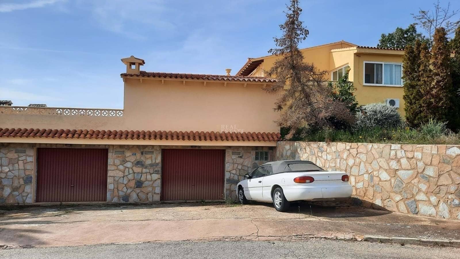 4 bedroom Villa for sale in Alfaz del Pi / L'Alfas del Pi with pool garage - € 725,000 (Ref: 8821636)